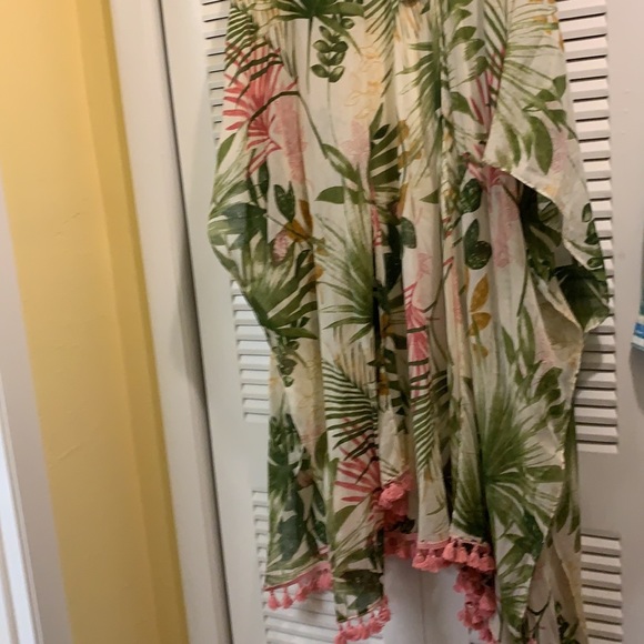Charlie Paige kimono/ cape/ cover up for spring and summer swimwear - Picture 2 of 3